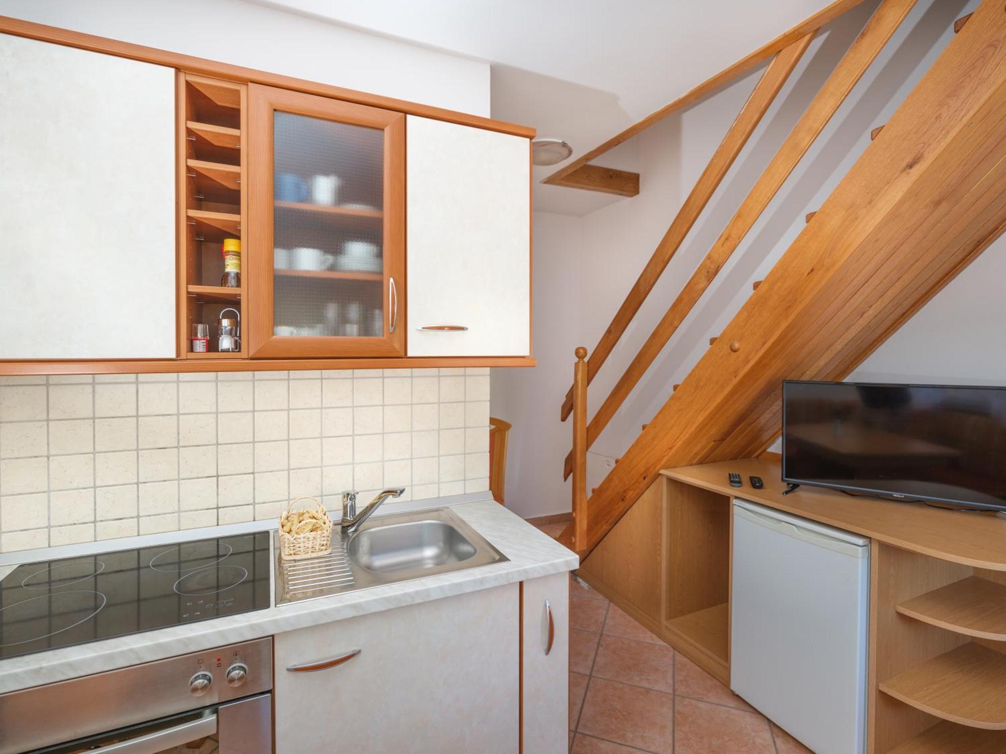 Apartments Suster Stari Trg ob Kolpi Exterior foto